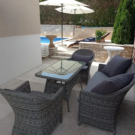 Tinno M Apartment Pula