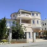 Tinno M 普拉